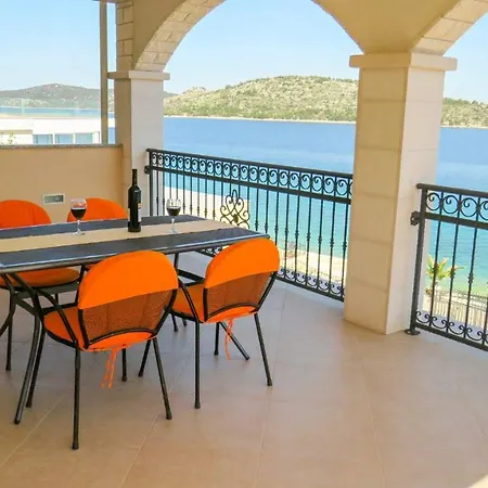 Apartman Ante *