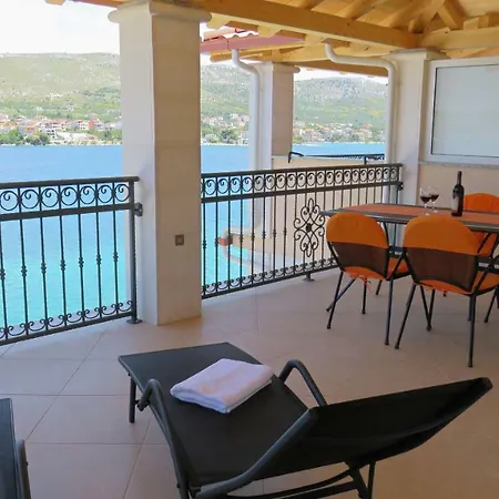 Ante *